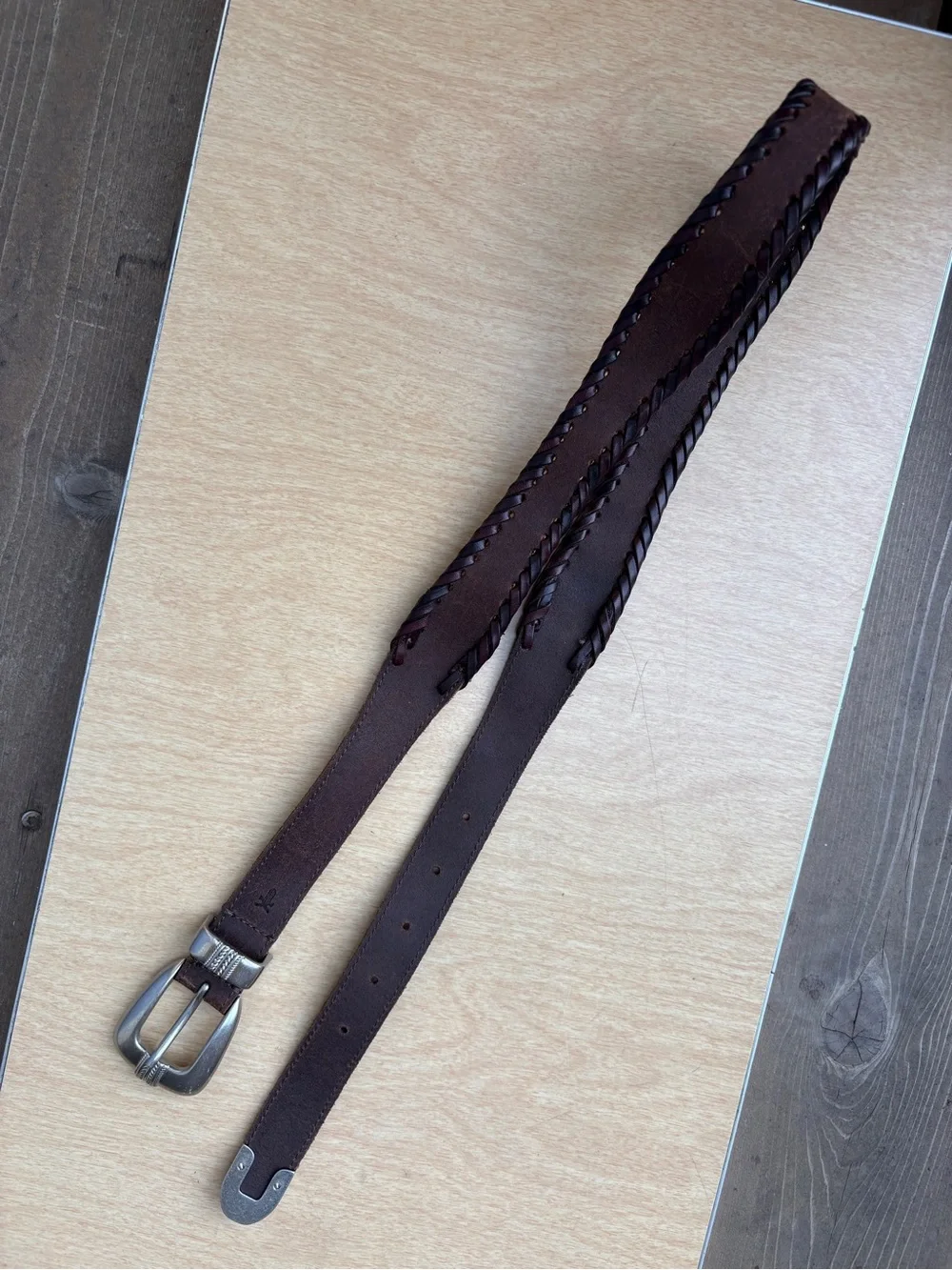 Frye Wm’s Whipstitch Edge Brown Leather Belt NWOT Sz S
